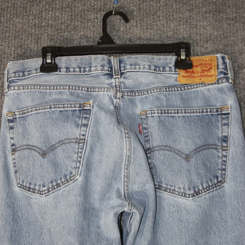 Levis 505 Straight Leg Jeans Mens 36 Light Wash Blue Denim‎ Distressed Utility